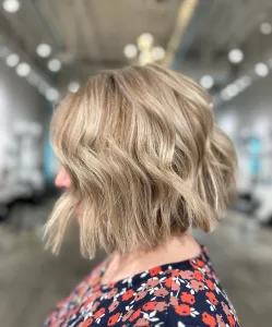 Root foil and blunt bob by Anna